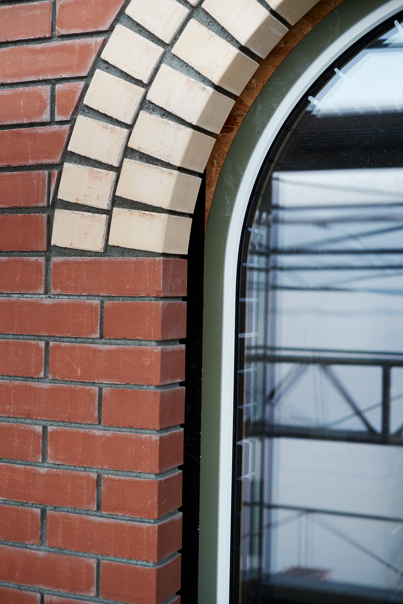 E14534 Fuji 0908 SCREEN